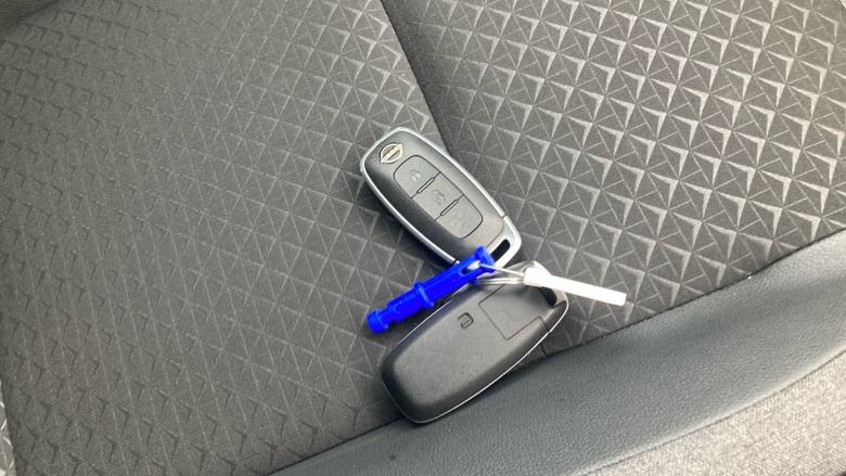 Nissan Juke 1.0 DiG-T N-Connecta 5dr Petrol Hatchback